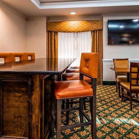 Best Western Plus Waxahachie Inn & Suites Exterior foto