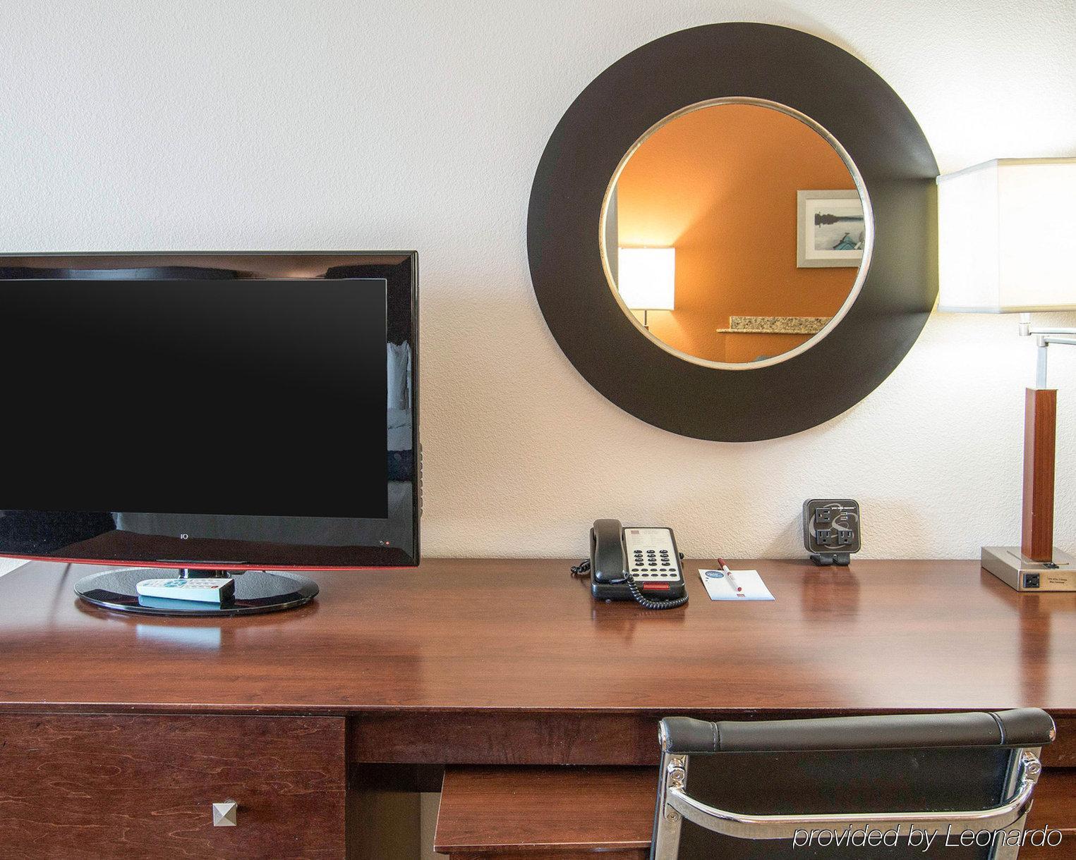 Best Western Plus Waxahachie Inn & Suites Exterior foto