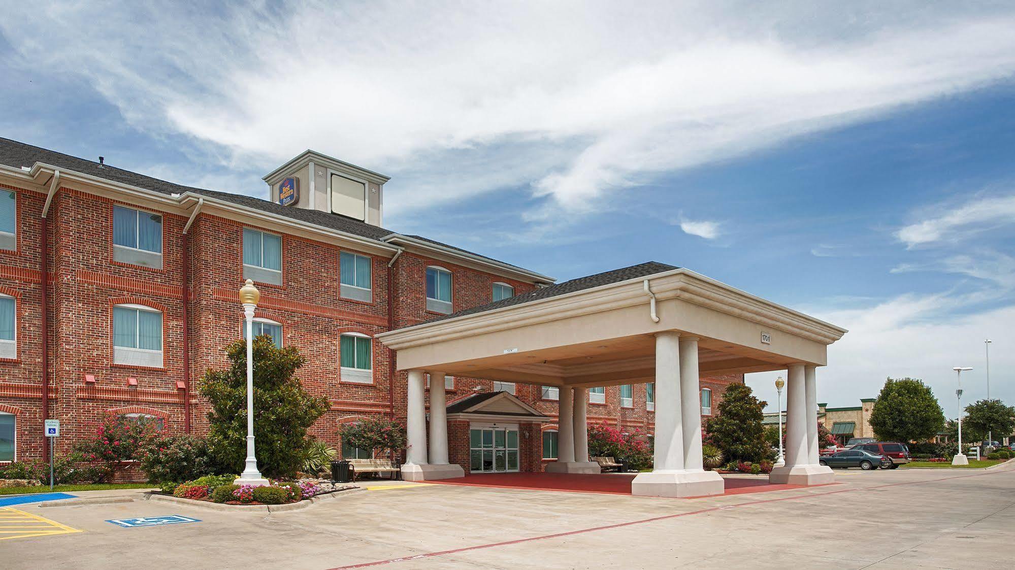 Best Western Plus Waxahachie Inn & Suites Exterior foto