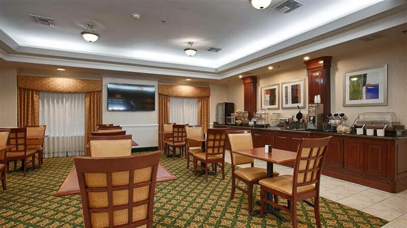 Best Western Plus Waxahachie Inn & Suites Exterior foto